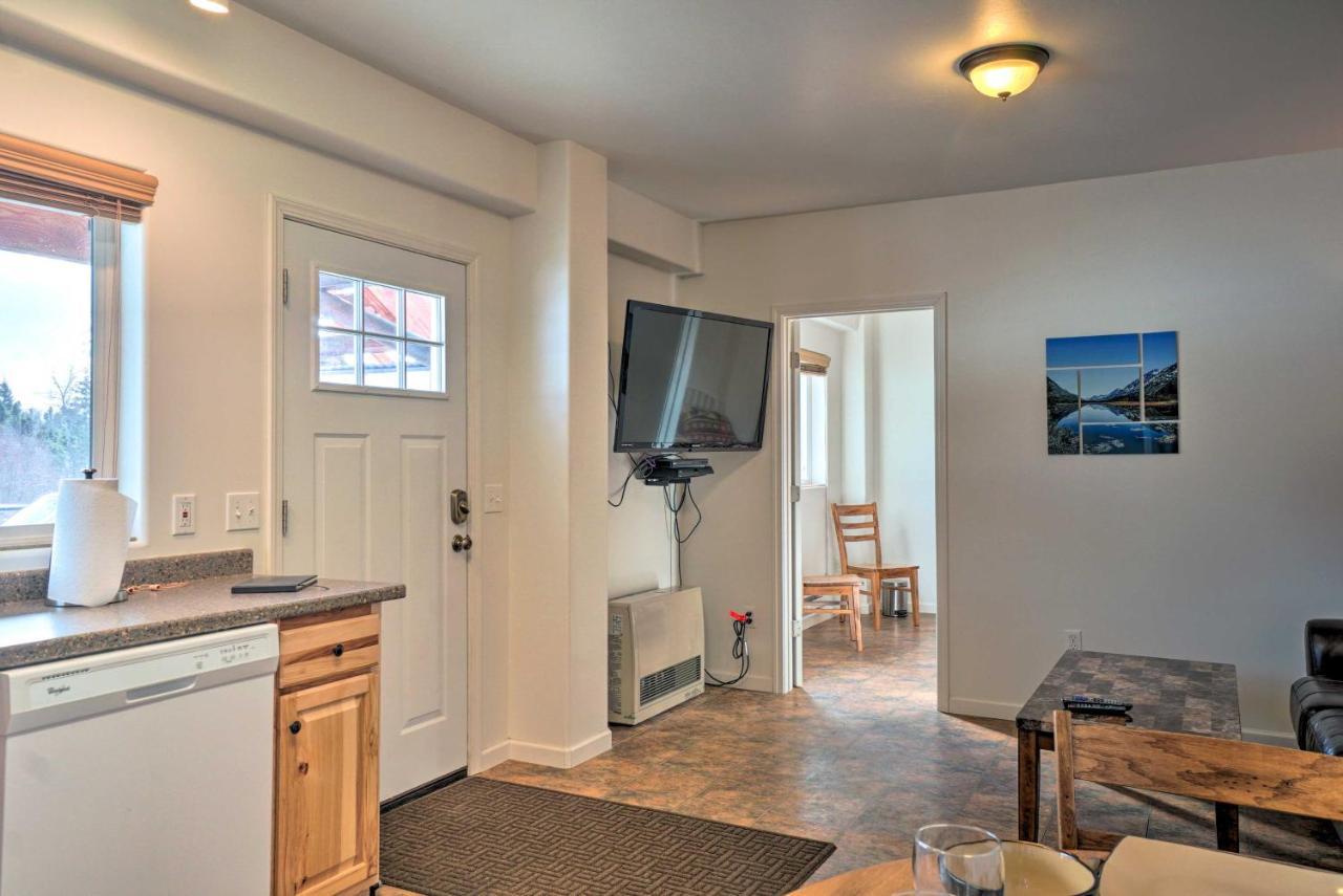 Hideaway On Fritz Creekside - Pets Welcome Holiday home *